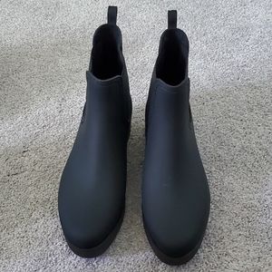 New never worn Jeffrey Campbell booties